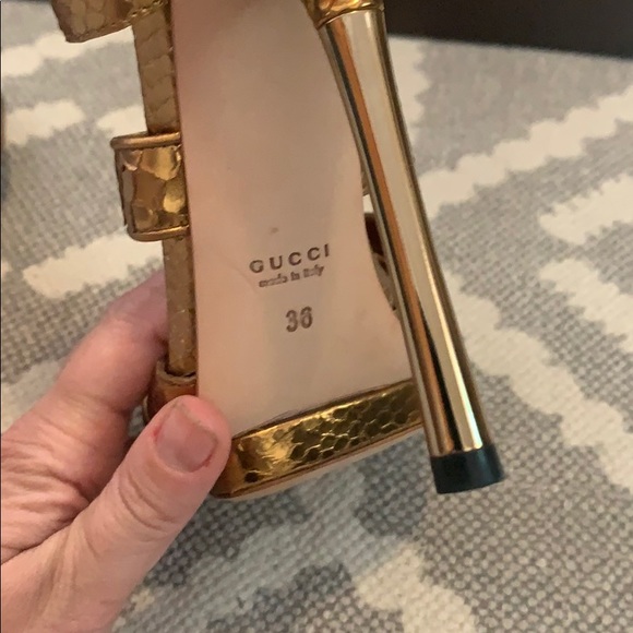 Gucci Napa Silk Gold platform heels sz 6 - Picture 4 of 8